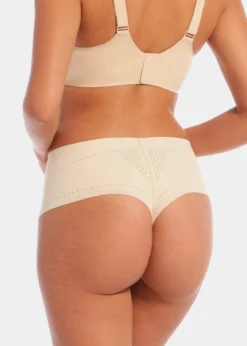 Beigefarbener Tanga mit Shape-Effekt – Dream Shaper Thong
