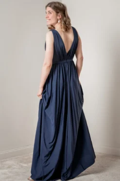Blaues Brautjungfernkleid mit Rückenausschnitt | Eliza & Ethan