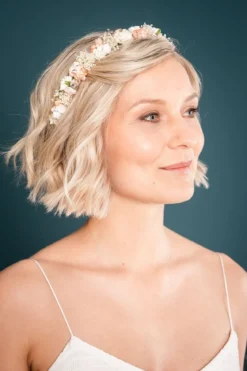 Blumenkranz im Vintage Stil mit Schleierkraut und Blüten in Rosé und Ivory