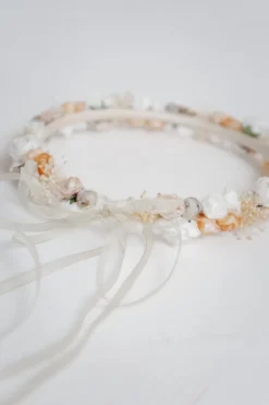 Blumenkranz im Vintage Stil mit Schleierkraut und Blüten in Rosé und Ivory