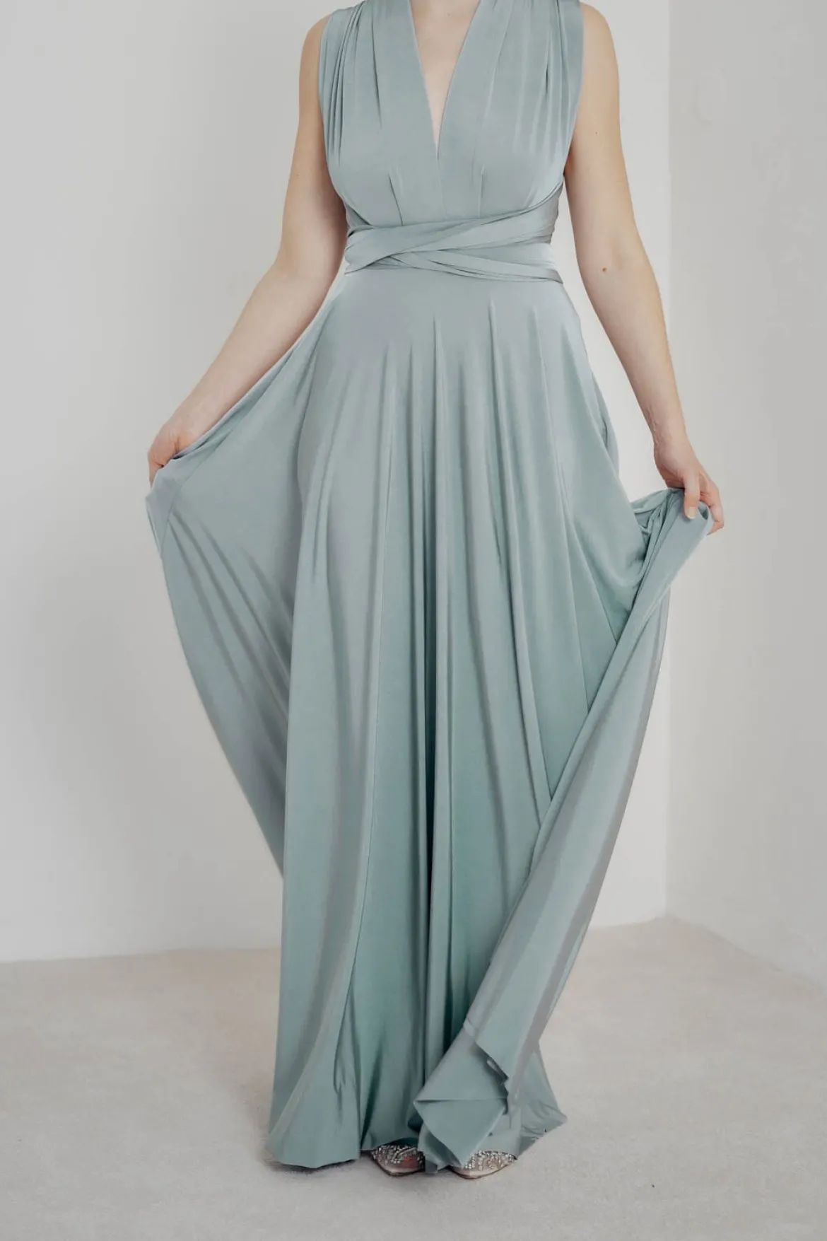 Bodenlanges Brautjungfernkleid – Ballgown Cucumber Twobirds