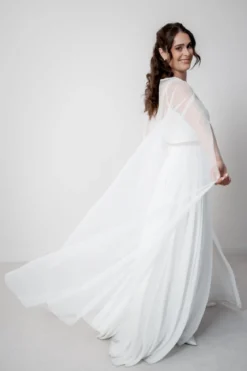 Braut Cape mit langer Schleppe – Oriana noni