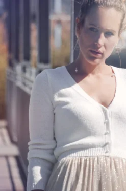 Braut Cardigan mit Perlenknöpfen