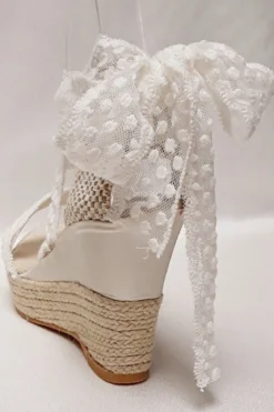 Braut Sandaletten, Wedges mit Bändern und Pünktchenmuster - Megan