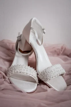 Brautschuh mit Perlen – Lauren Ivory Satin | G.Westerleigh