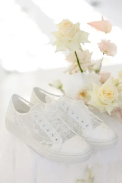Braut Sneakers mit Blumenspitze – Nadine | G.Westerleigh