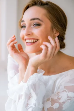 Braut Top mit Blumenmuster – Laina noni