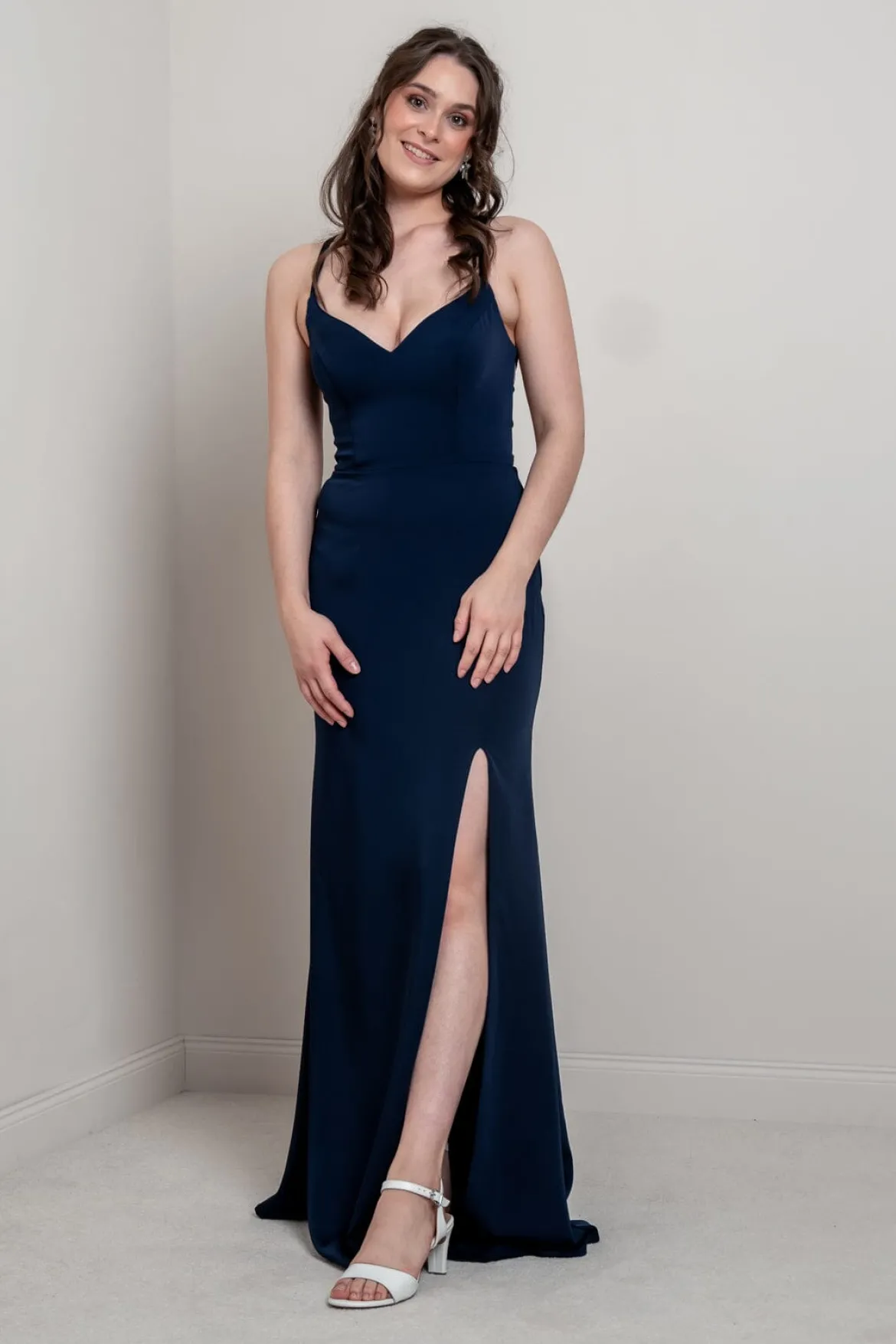 Dunkelblaues Abendkleid mit Rückenschnürung | Glam & Grace