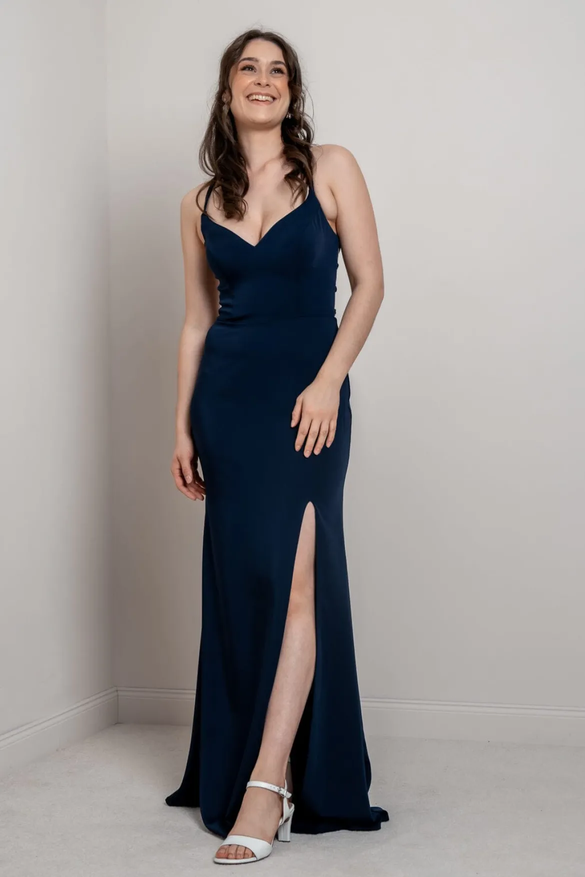 Dunkelblaues Abendkleid mit Rückenschnürung | Glam & Grace