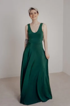 Dunkelgrünes Brautjungfernkleid – Reverse Gown Forest Green Twobirds
