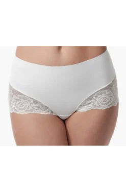 Figurformender Mid-Waist Slip in Ivory