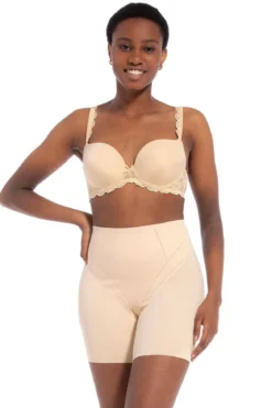 Figurformende Shorts in Beige – Dream Shaper Short