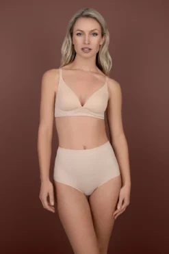 Formender Mid-Waist Slip in Beige – Bye Bra