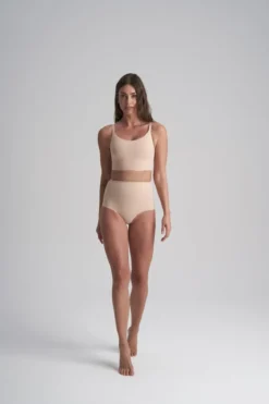 Formender Mid-Waist Slip in Beige – Bye Bra
