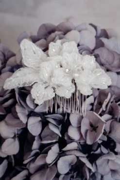 Funkelnder Braut Haarkamm in Ivory