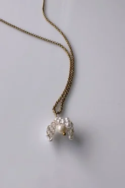 Goldfarbene Halskette mit kleinem Perlenanhänger – Pearl Bell
