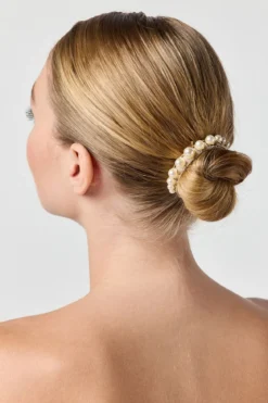 Haargummi-Schmuck mit Kunstperlen