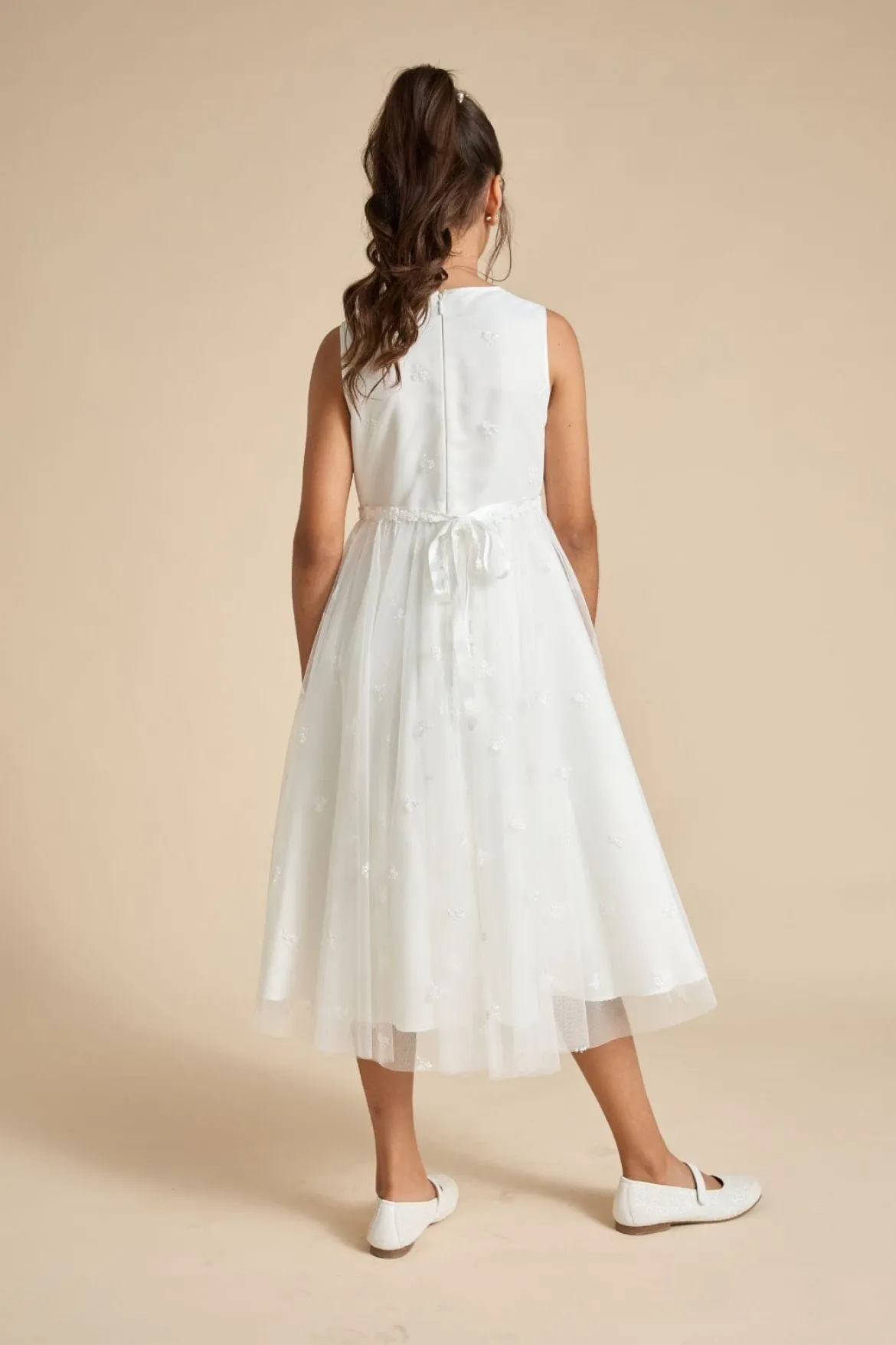 Kommunionkleid aus besticktem Tüll
