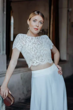 Kurzarm-Braut Top mit Blättermuster – Elva noni