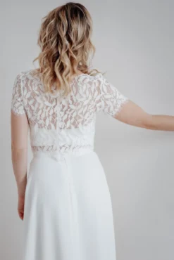 Kurzarm-Braut Top mit Blättermuster – Elva noni