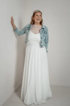 Kurze Braut Jeansjacke mit Knopfleiste
