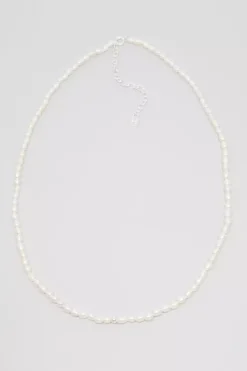 Kurze Halskette mit Süßwasserperlen – Pearl Necklace