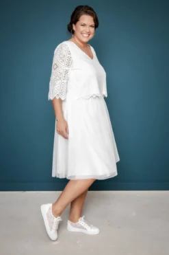 Kurzer Plus Size-Braut Rock in Ivory – Evie noni Curvy