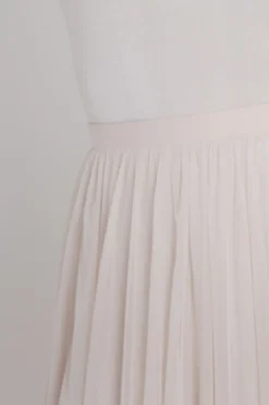 Langer Braut Rock aus fließendem Softtüll in Blush – India noni Curvy