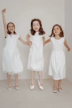 Mädchenballerinas mit Glitzerschnalle – Binx Ivory Satin