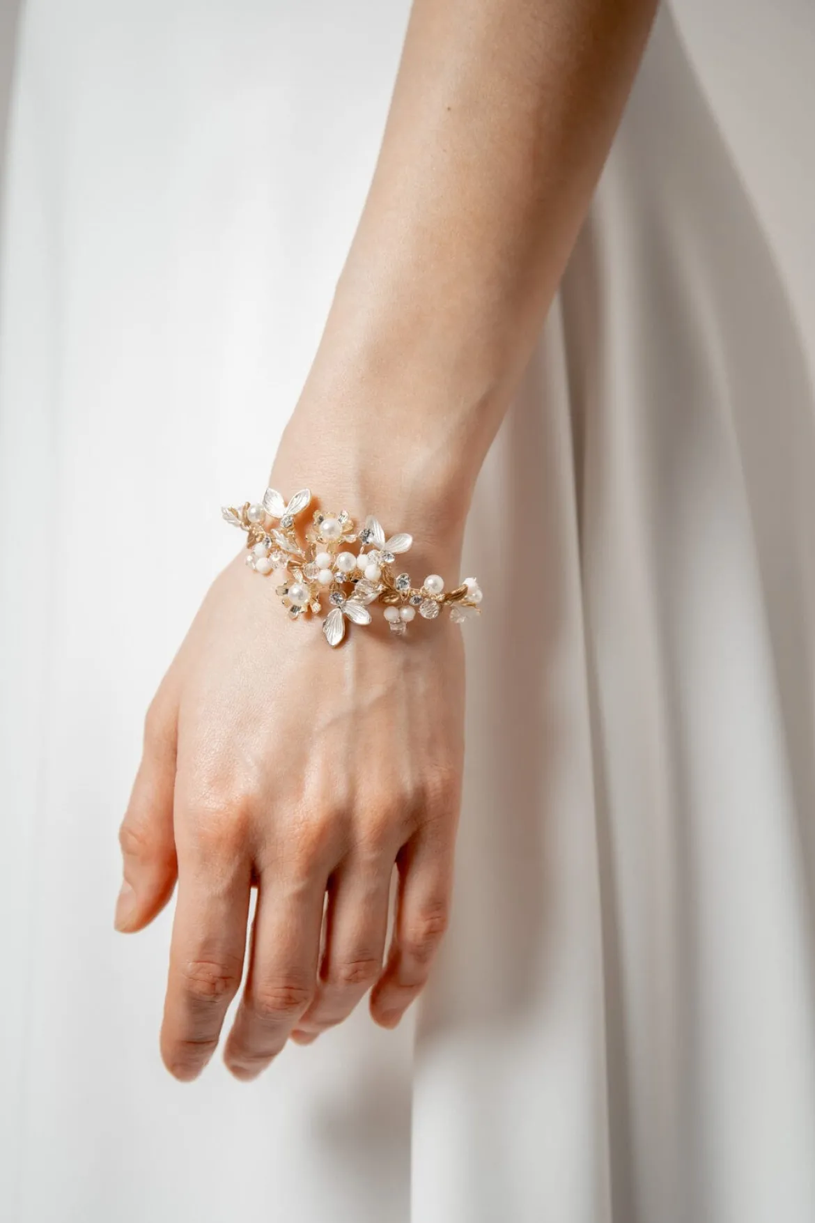 Mehrfarbiges Braut Armband mit Perlen und Strass