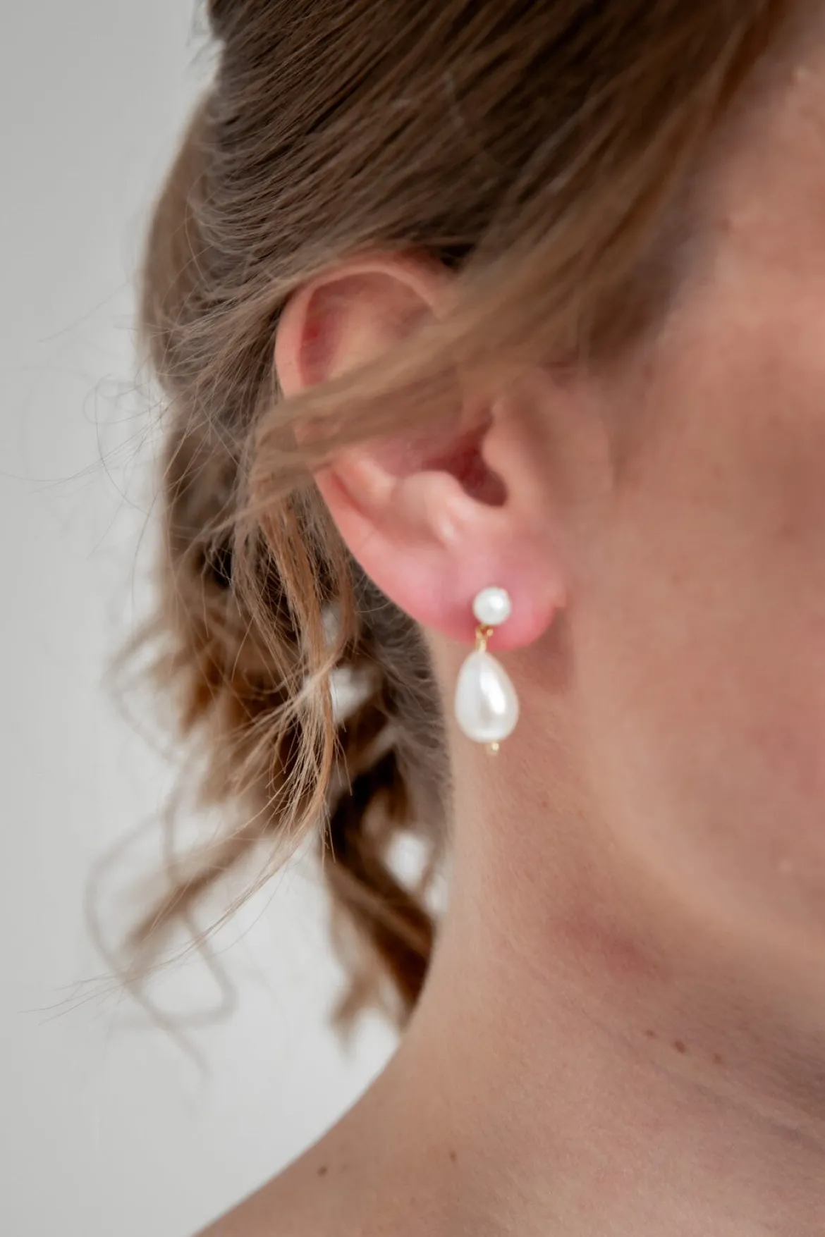 Ohrstecker mit ovalen Perlen – Penelope