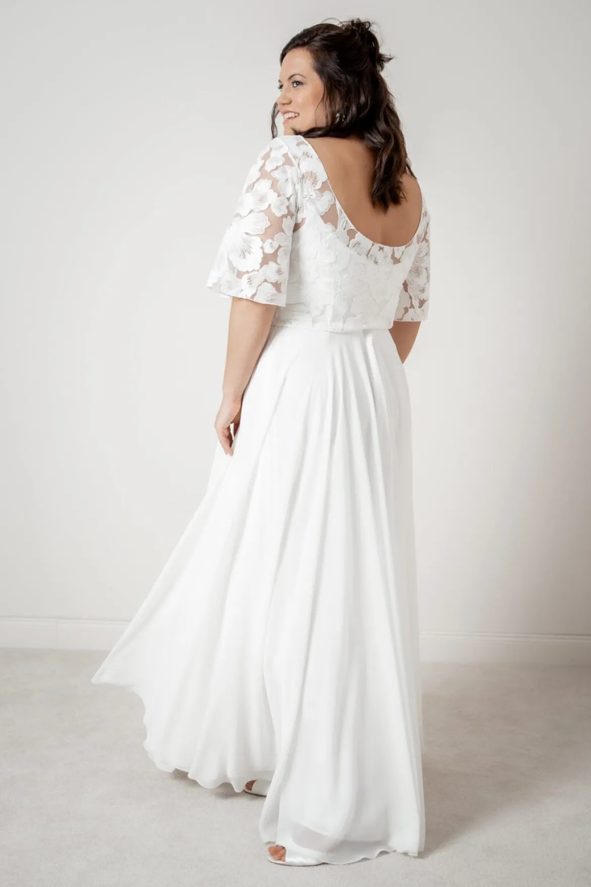 Plus Size Braut Top aus Blütenspitze – Philina noni Curvy