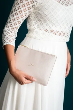 Pouch 