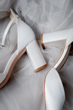 Satin-Brautschuhe in Ivory – Liberty | The Perfect Bridal Company