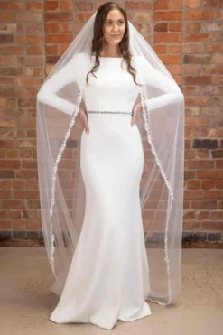 Schleier mit Blattstickerei | The Perfect Bridal Company