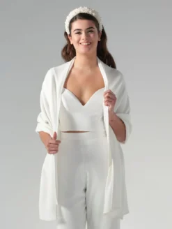 Schlichte Braut Stola in Ivory aus Strickmix