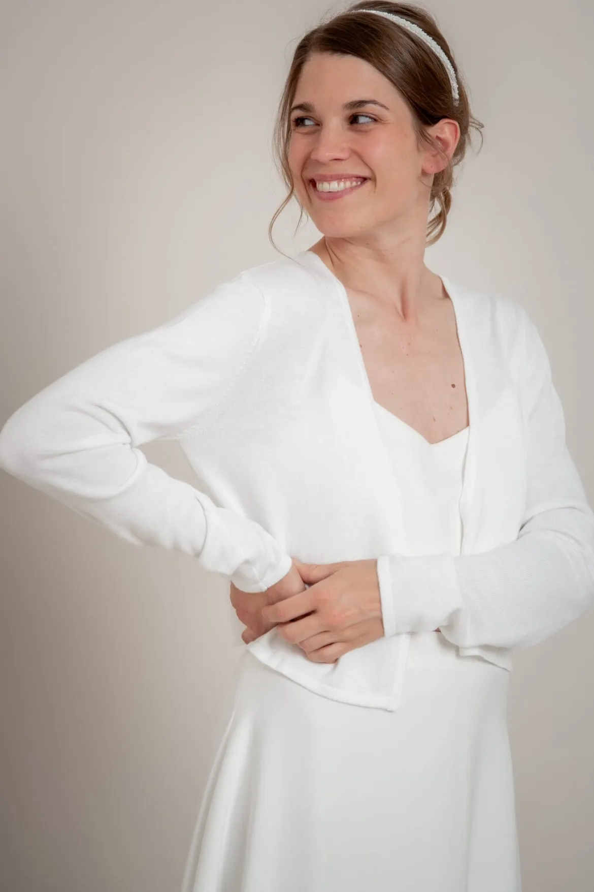 Schlichter Braut Cardigan in Ivory