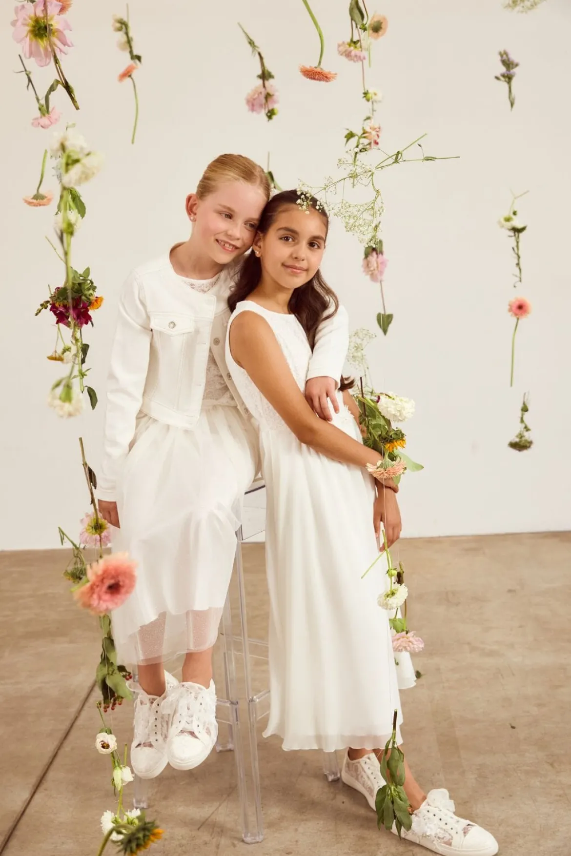 Schwingendes Kommunionkleid aus Chiffon und Spitze