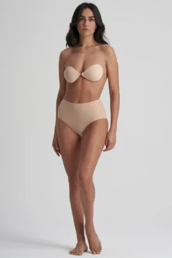 Selbstklebender BH für rückenfreie Looks – Bye Bra