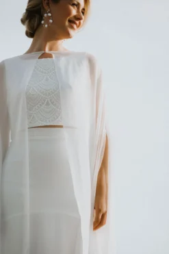 Showroom Only: Chiffon Braut Cape – Philia noni Selected