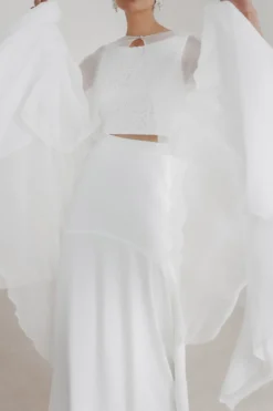 Showroom Only: Chiffon Braut Cape – Philia noni Selected