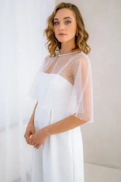 Showroom Only: Kurzes Cape – Lamis noni Selected