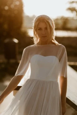 Showroom Only: Kurzes Tüll-Cape – Lukida noni Selected