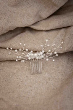 Silberfarbener Braut Haarkamm mit Perlen