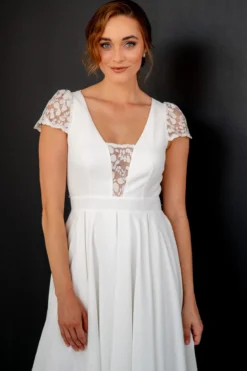 Standesamt-Brautkleid mit Rückendetail – Nelie noni One