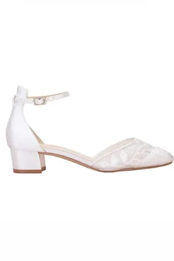 Verzierte Brautschuhe – London Ivory Lace | The Perfect Bridal Company