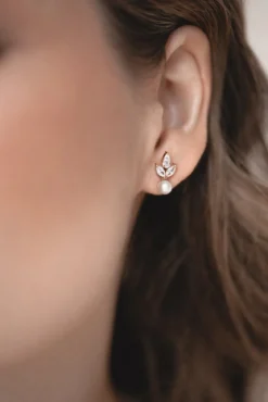 Zierliche Braut Ohrstecker mit Kristallen und Perlen - Simply Delightful